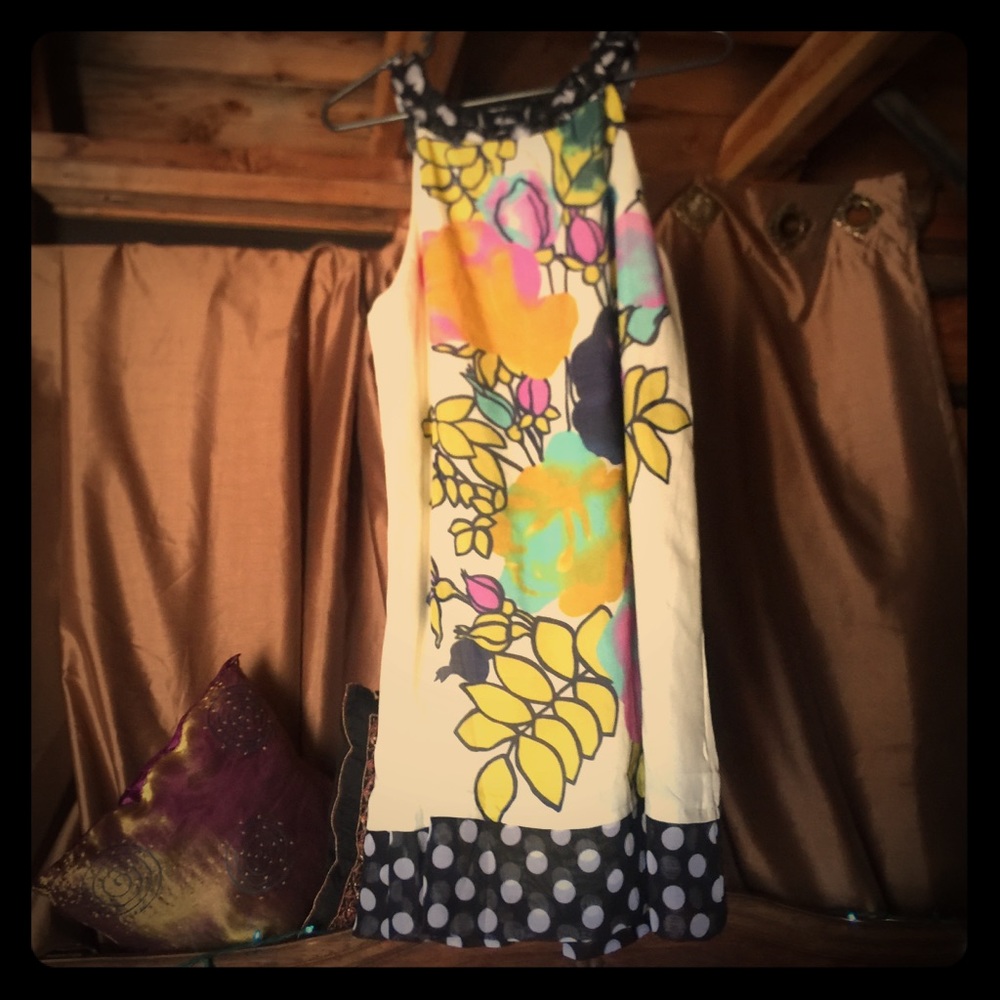 Classy dress size small by Radzoli